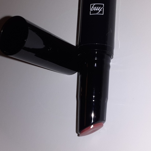 FMG Love Lip Butter .09oz Click Pen application. Tease with a Vanilla scent - Picture 3 of 8